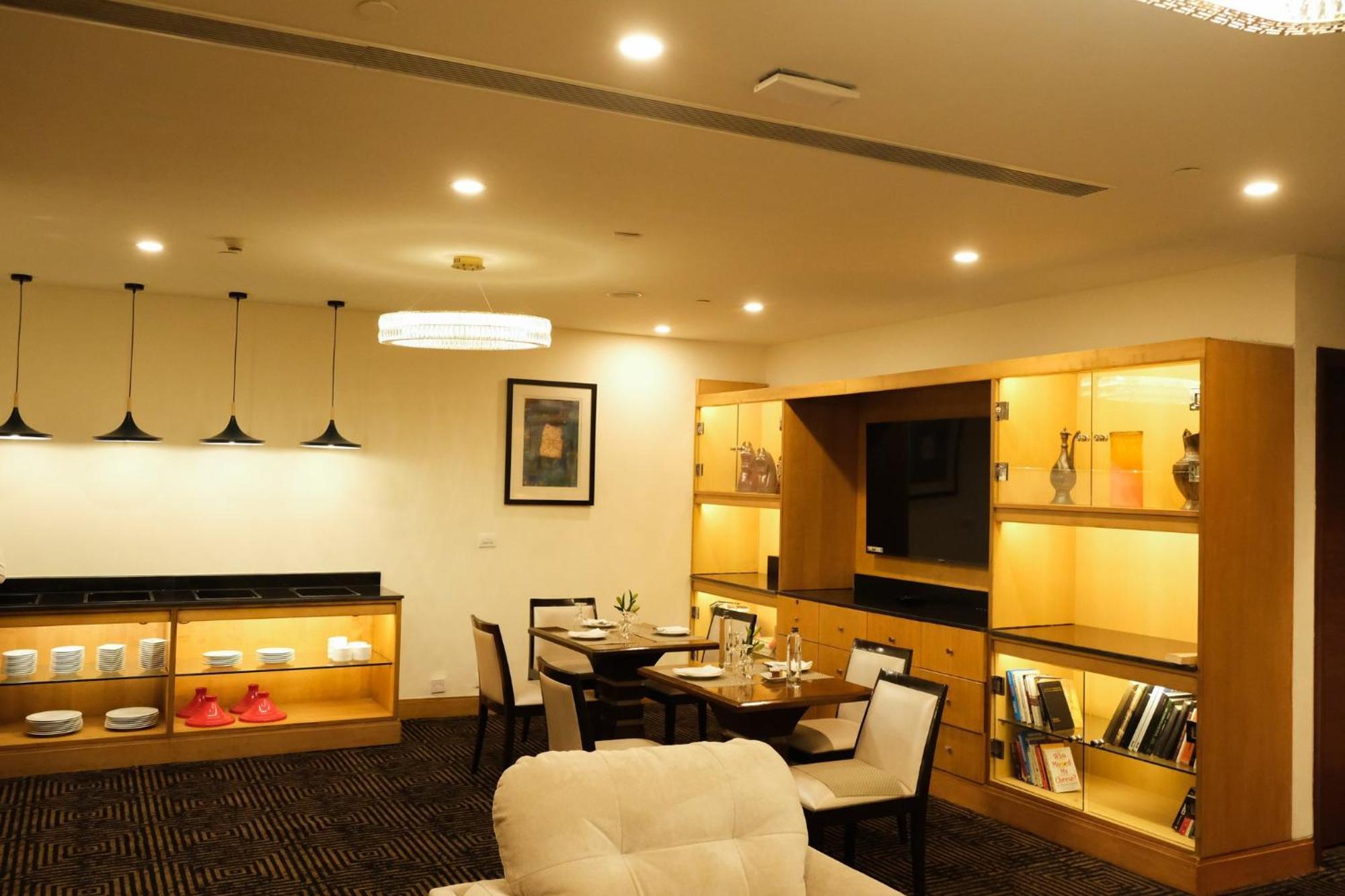 גורגאון Crowne Plaza Today Gurugram By Ihg מראה חיצוני תמונה