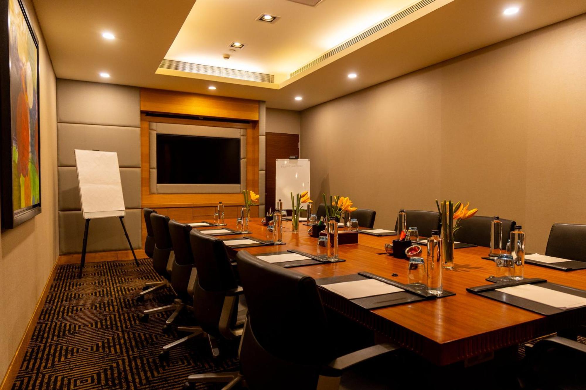 גורגאון Crowne Plaza Today Gurugram By Ihg מראה חיצוני תמונה
